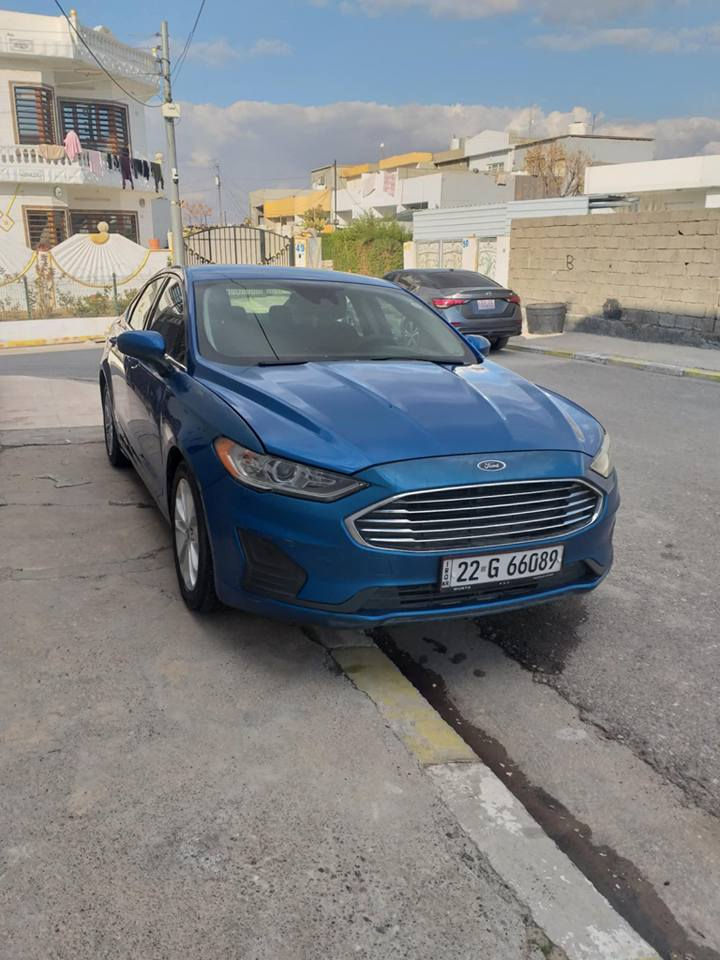 السلام و عليكم فورد فيوجن 2019 سيارة كلش جديدة 
حادث جاملق السكن وشوية من الباب بدون ايرباك شرط كير مكينة تبريد حدادية كلة جاهز علة اخر حباية ترايك لمكة شرط تبريد ثلج سيارة خير من الله 
محرك 1500تيربو تخم تاير //مواصفات se /شاشة كارلي بلي بصمة نقطة عمياء حساسات رادارات كير ماوس وسبورت وبعد بيهة مواصفات /رقم اربيل مكان السيارة اربيل اي استفسار *********** أربيل, العراق
