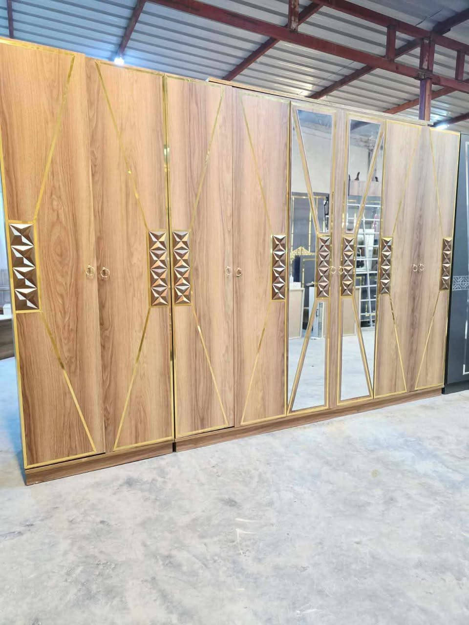 غرفة نوم مستعملة🇹🇷
موديله حديث 💥
 نضافة90 ٪💯
عدد القطع / 10 
بيه كنتور طفل اضافي بابين 💥
شازلون / مخزن 📥
نضام / أبواب 💢 
سعرها / 850 قفل 🔒💸
شد ونقل داخل بغداد مجاني🚛
يوجود توصيل محافضات 🚛


**إذا كنت صاحب هذا الإعلان وتريد حذفه لأي سبب، رجاءا أرسل رسالة إلى الدعم الفني**