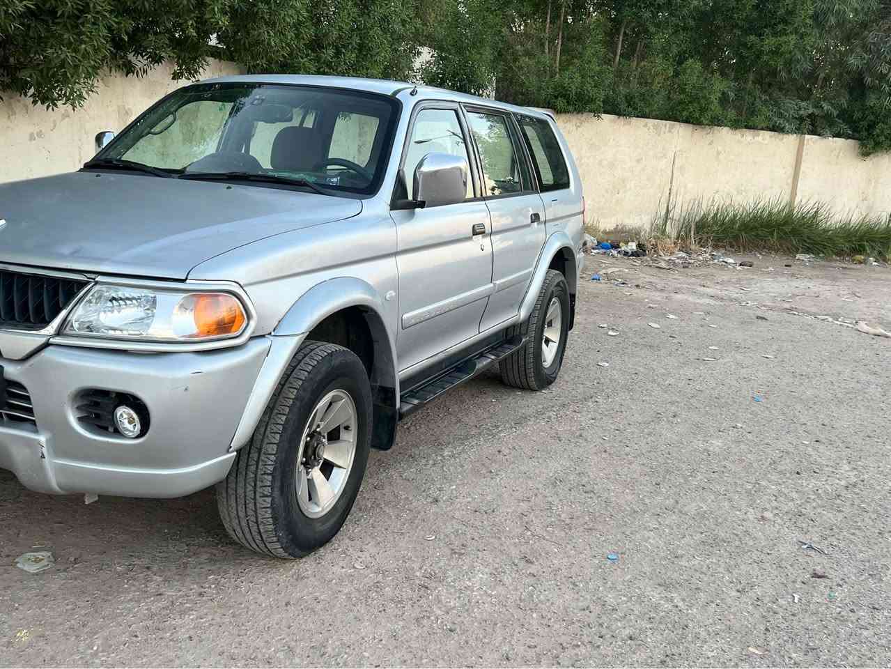 ميسبوشي موديل 2008 
موصفات 
تحكمات ستيرن 
مانع نزلاق 
شاشة 
كامرة 
سيارة جاهزة مكينة وكير خير من اللاه بيهة صبغ بس جملغ والباقي كفالي رايدهة 72 وبيهة مجال الطيبين واي ستفسار نتصال علة هذة رقم *********** مكلف بل نشر بغداد, العراق
