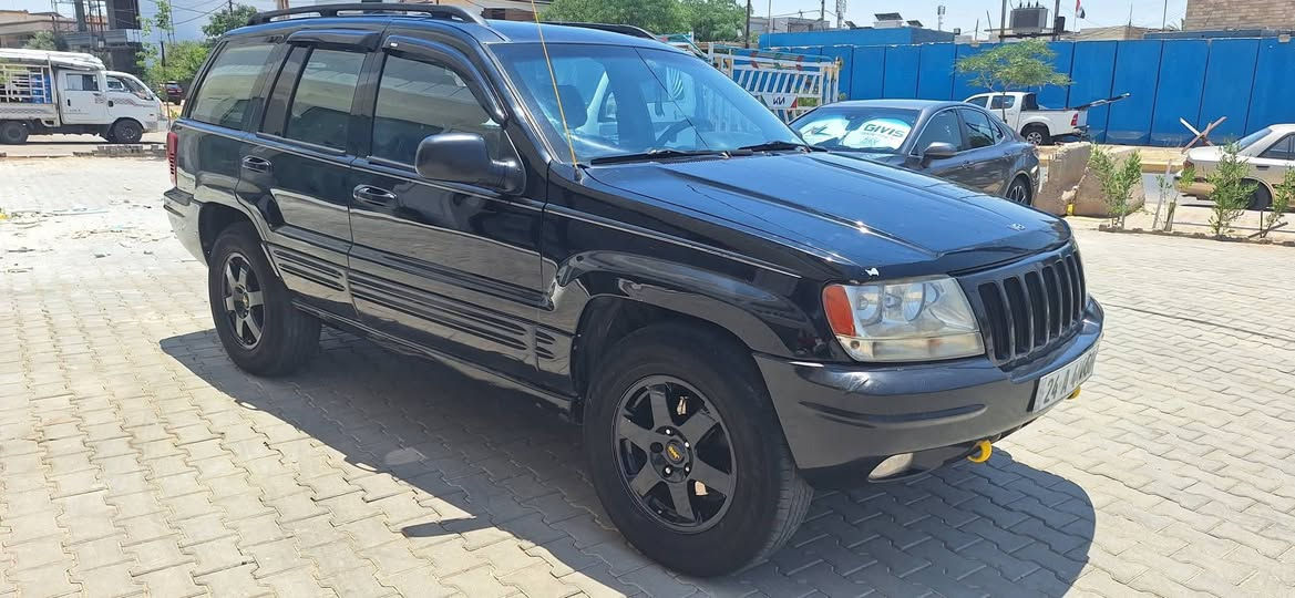 سلام علیكم
جیب شیروكی  مودیل 2000  فول.  V8(شغال من بعد).سنویە لحد 2030 ...صبغ بلادی  تبرید  سلاید  كشنات كهربائی  دبل اكسل شغال..سیارە نظیفه..محرك و گیر بشرط...و اكثر مواصفات بیه..

مكان/کرکوك  او  قظاء كفری      ***********

سعر ‌/ 68  بیه مجال
