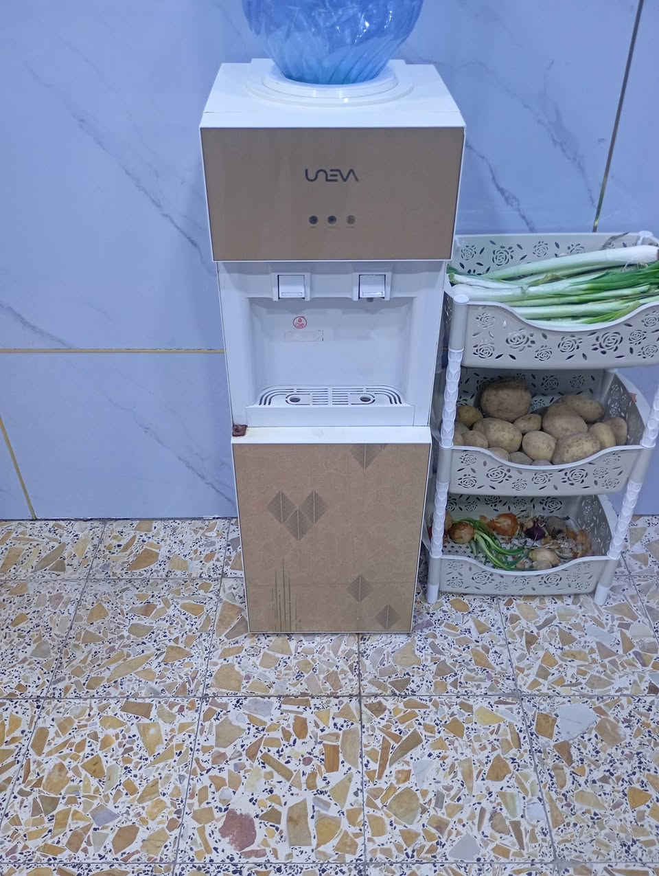 للبيع براد شغل حاره بارد
سعره 125 متوفر واتساب ***********
