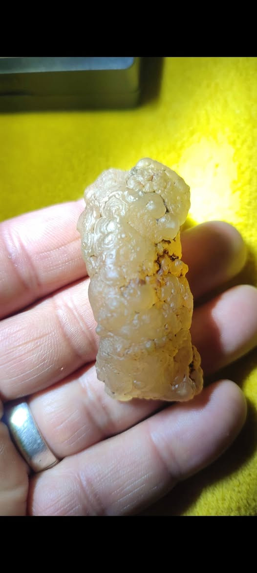 السلام عليكم اخوان مجموعة احجار ملاكط مال كاع للبيع اليريد هذا رقمي بي واتساب اسعار مناسبه وبخدمتكم للعلم ماعدي خدمة توصيل ***********
