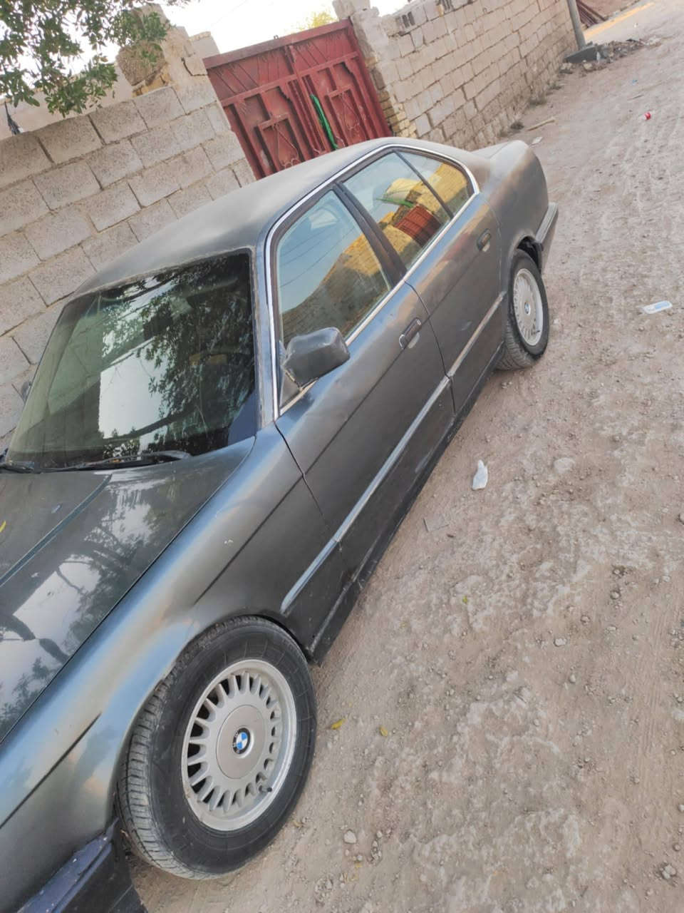 سلام عليكم بي ام 520للمراوس نقصها حداديه خلفيه وخيط بخار كير عادي رقم 
ديالئ


**إذا كنت صاحب هذا الإعلان وتريد حذفه لأي سبب، رجاءا أرسل رسالة إلى الدعم الفني**