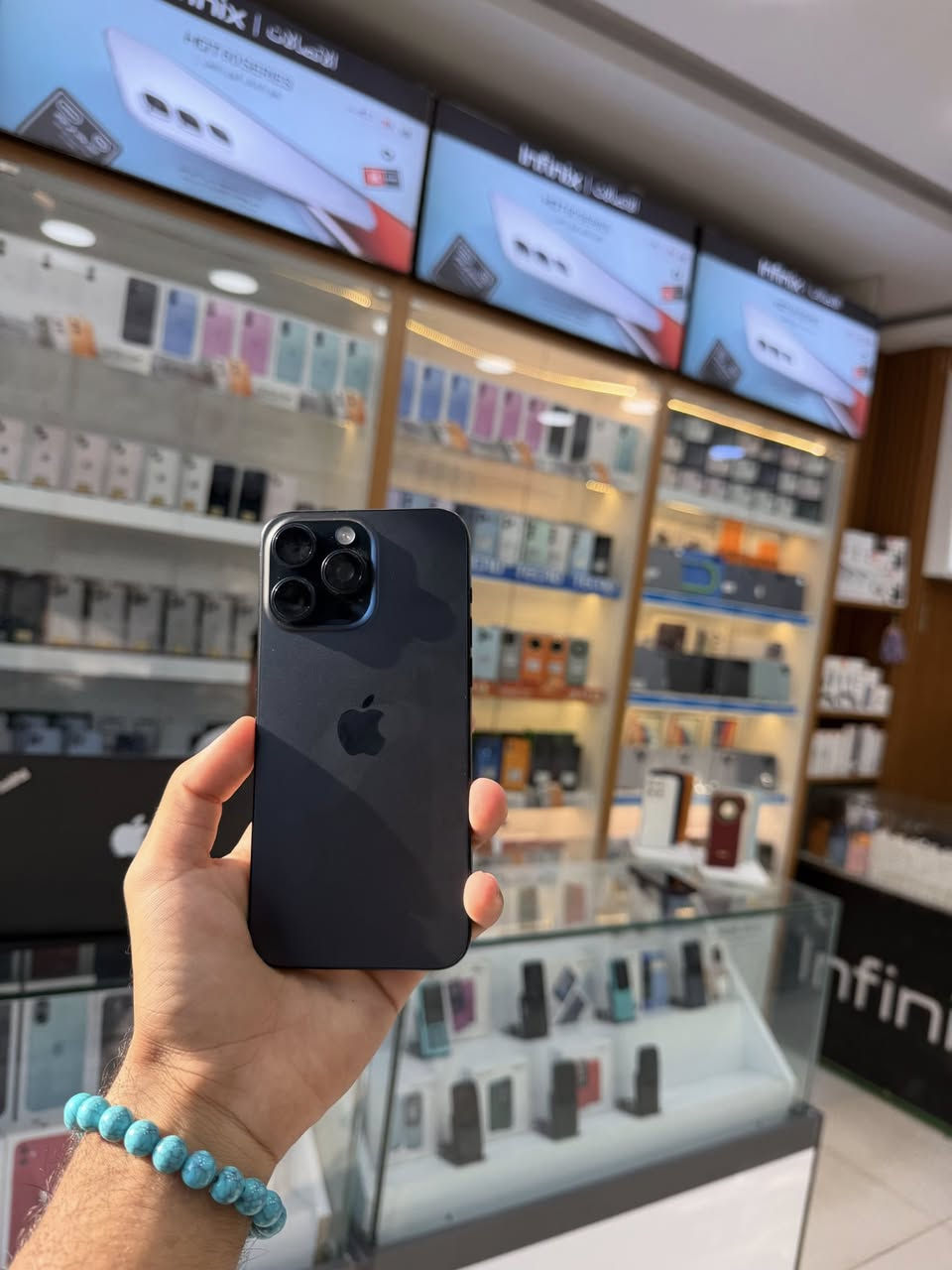 🔥 للبيع iPhone15 Pro Max 🔥📱
نظيف جداً واستعمال راقي ✨

🔋 البطارية84:%💾 الذاكرة: 256GB

عنوان الشركة

النجف – شارع الغدير، فرات
مقابل بوبة السعد
أهلاً وسهلاً بالجميع
🚚 توصيل إلى كافة المحافظات 🇮🇶
متوفر بيع وشراء وتبديل الأجهزة 📱 
📞 أهلاً وسهلاً بالجميع ***********
