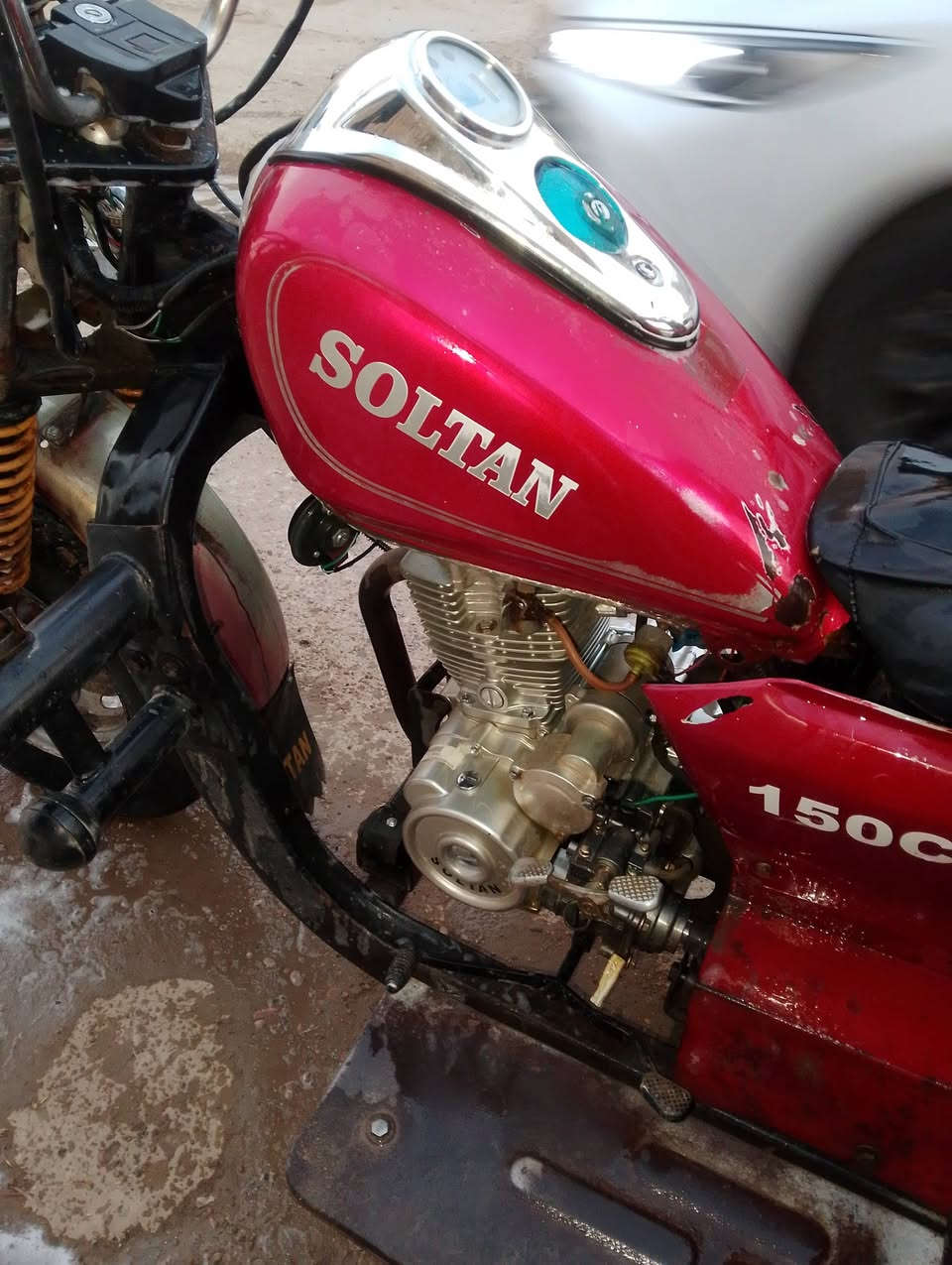 سلطان باب اول 2019
تخم تاير جديد شاصي مكفول محرك مامفتوح جديد ستوته كلها مكفوله ماعده الصفاح مال بدي بيهن صبغ

اوراق وكيلها سيد خلدون ***********
