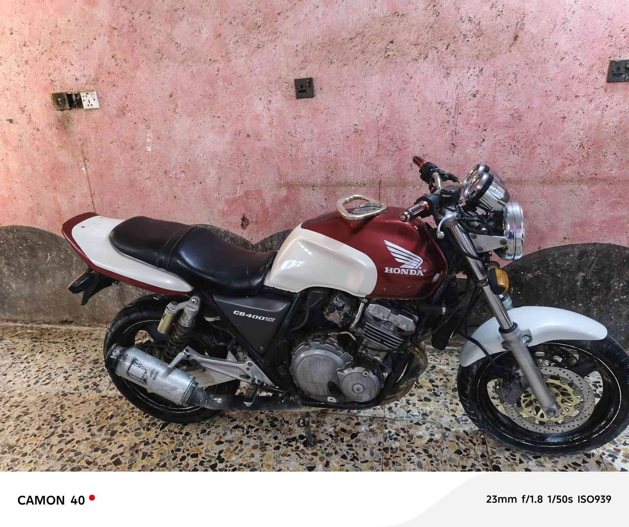 السلام عليكم 
بطح للبيع الاستفسار الاتصال ع الرقم ‏‪***********‬‏
