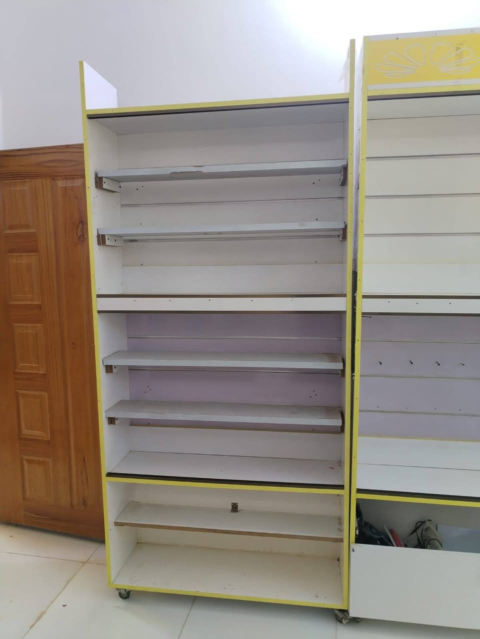 الفاترينات وميز للبيع بسعر مناسب جدا
سعر ع خاص
مكان طويريج


**إذا كنت صاحب هذا الإعلان وتريد حذفه لأي سبب، رجاءا أرسل رسالة إلى الدعم الفني**