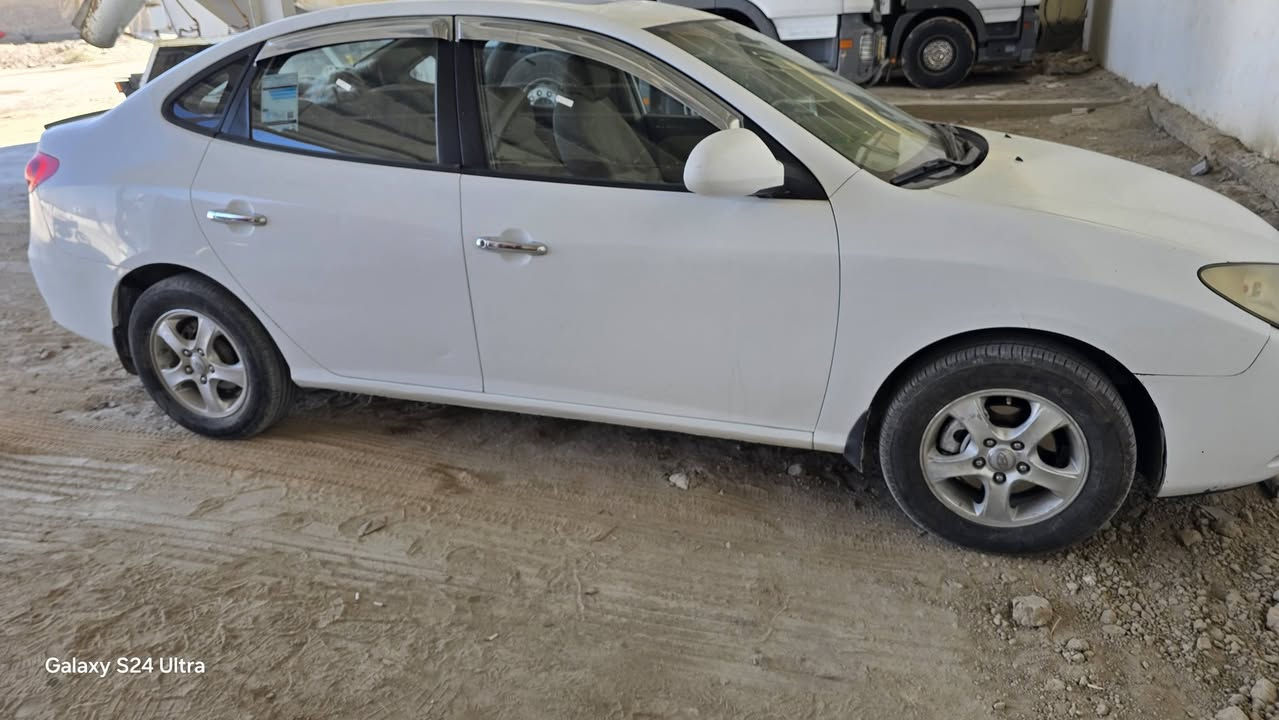 السلام عليكم النتر موديل 2009 فتحه قماره رقم بغداد 
صبغ حزام وبنيد  الرقم ***********
