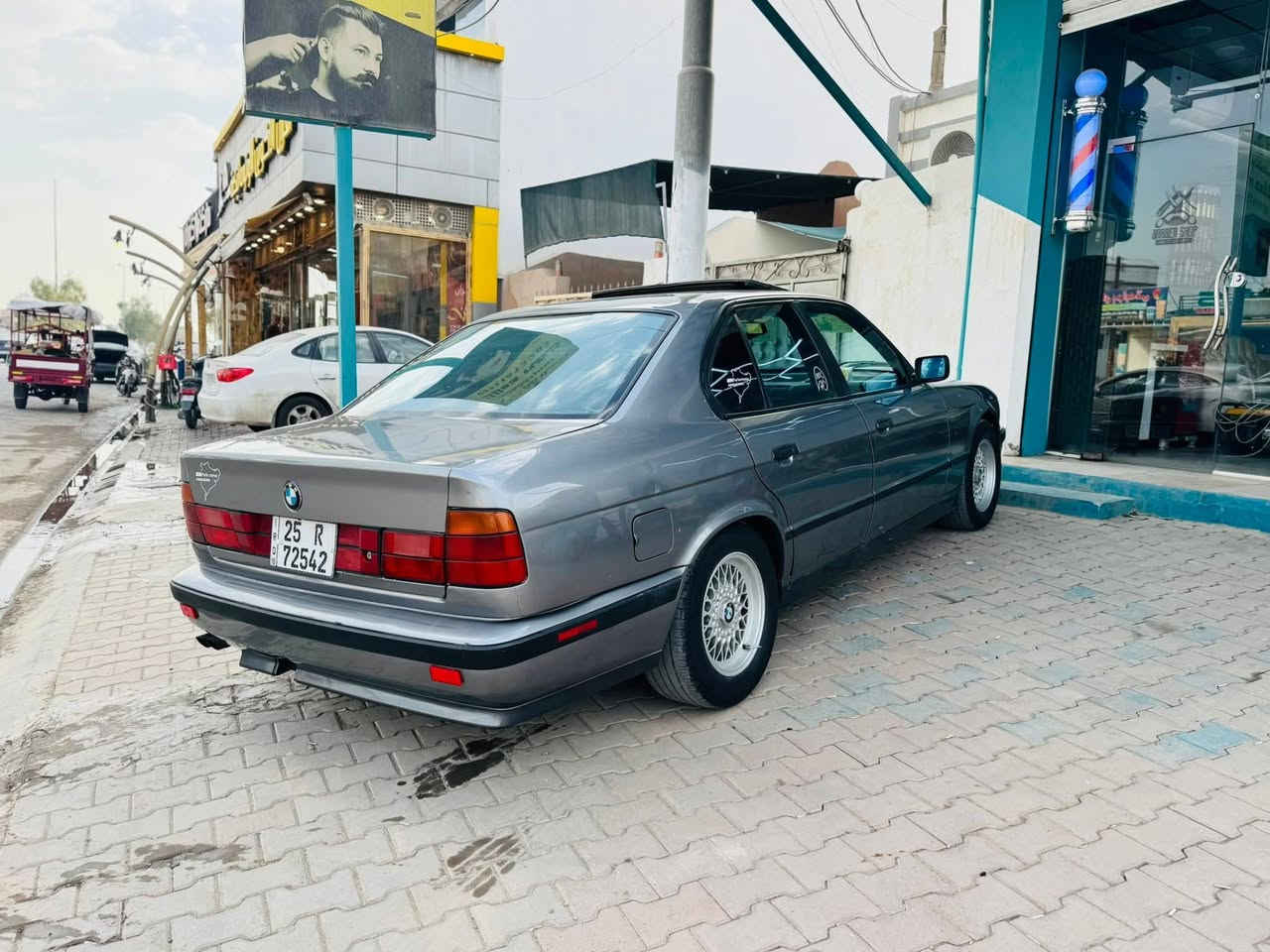 بەناوی خوای گەورە میهرەبان
بیئێم مۆدیل 1992بێ دەعم و بێ لێدان 525 تۆماتیک سەیارەکە نمونەیە لەجوانی  قەپات  قەپات مواسەفاتە  کوشن کارەبایی  وخەزنە سلایتە 4 جام کارەبایە  گێر تۆماتیکە تەبرید سارد و گەرمە ویل حەسیرە سەیارەکە جوانکاری تەواوی بۆ کراوە بۆناوەو دەرەوەی تاخم پێش و تایە و تەبرید و تەقەو رەقە هەمووی بەشەرت تاخم لایت و عەتەرەو بلاجکتۆری تازە بۆ گۆراوە سەنەوی ژینکە هەمووی تاکوو 2030 تازەیە رەقەم باریکی بۆ بەستراوە  سعرەکەی (69)گەڵاو مەجالێکی برایانەی تێدایە بۆ زانیاری زیاتر پەیوەندی بەم ژمارانەوە بکەن دەفتر بەنزینشی هەیە  

ناونیشان .. کرکوک جوود سایدی پەنجاعل***********
***********
