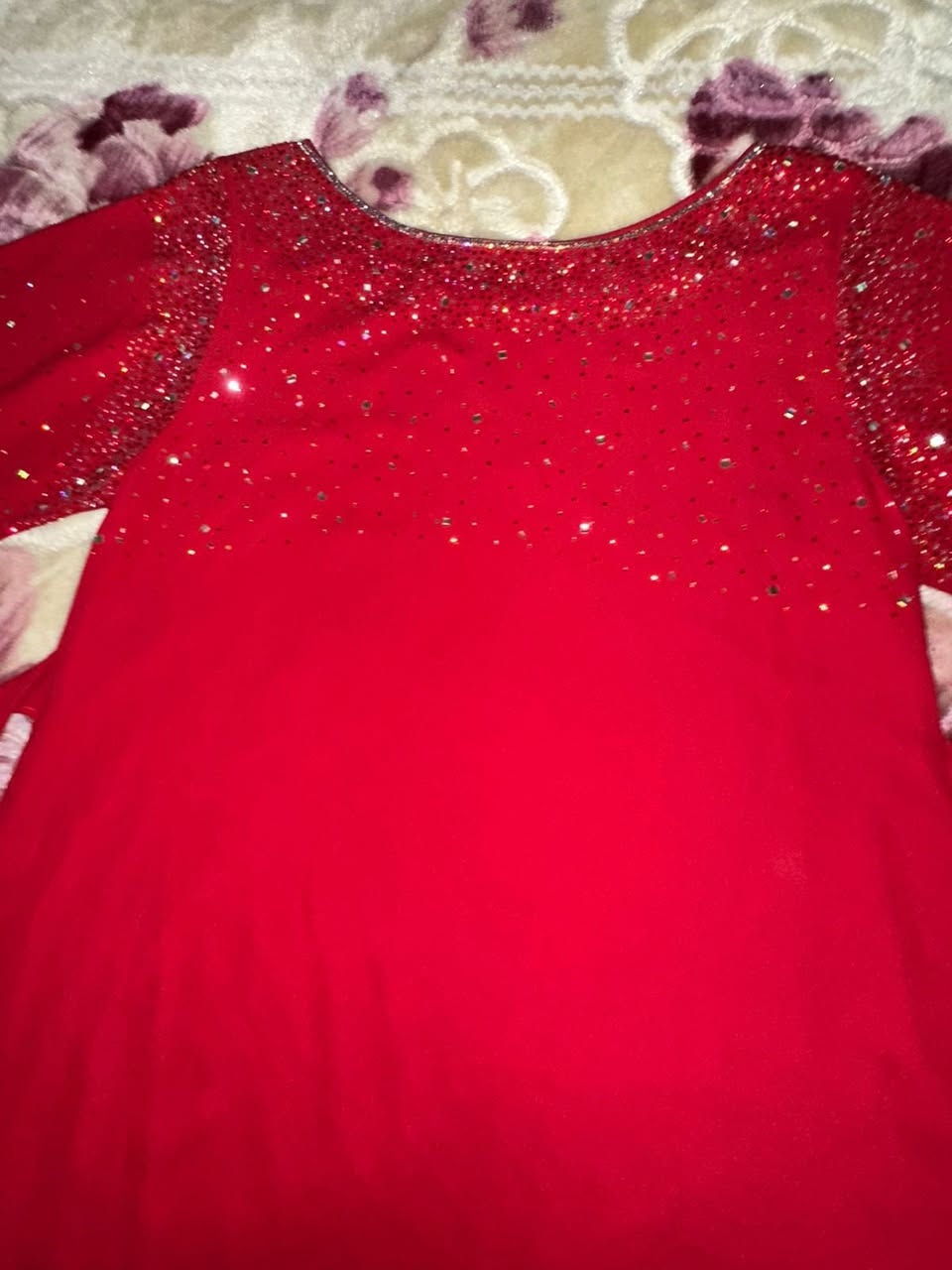 فستان احمر يجنن
كله كرستال ولا شذرة واكعه منه ويرهم للحوامل هم لان كلوش قياسه 44/46 وبي حزام تتحكمين بي كلش حلو وراقي خليجي وقماشه يجنن سعره 25 والتوصيل مجاني داخل بغداد


**إذا كنت صاحب هذا الإعلان وتريد حذفه لأي سبب، رجاءا أرسل رسالة إلى الدعم الفني**