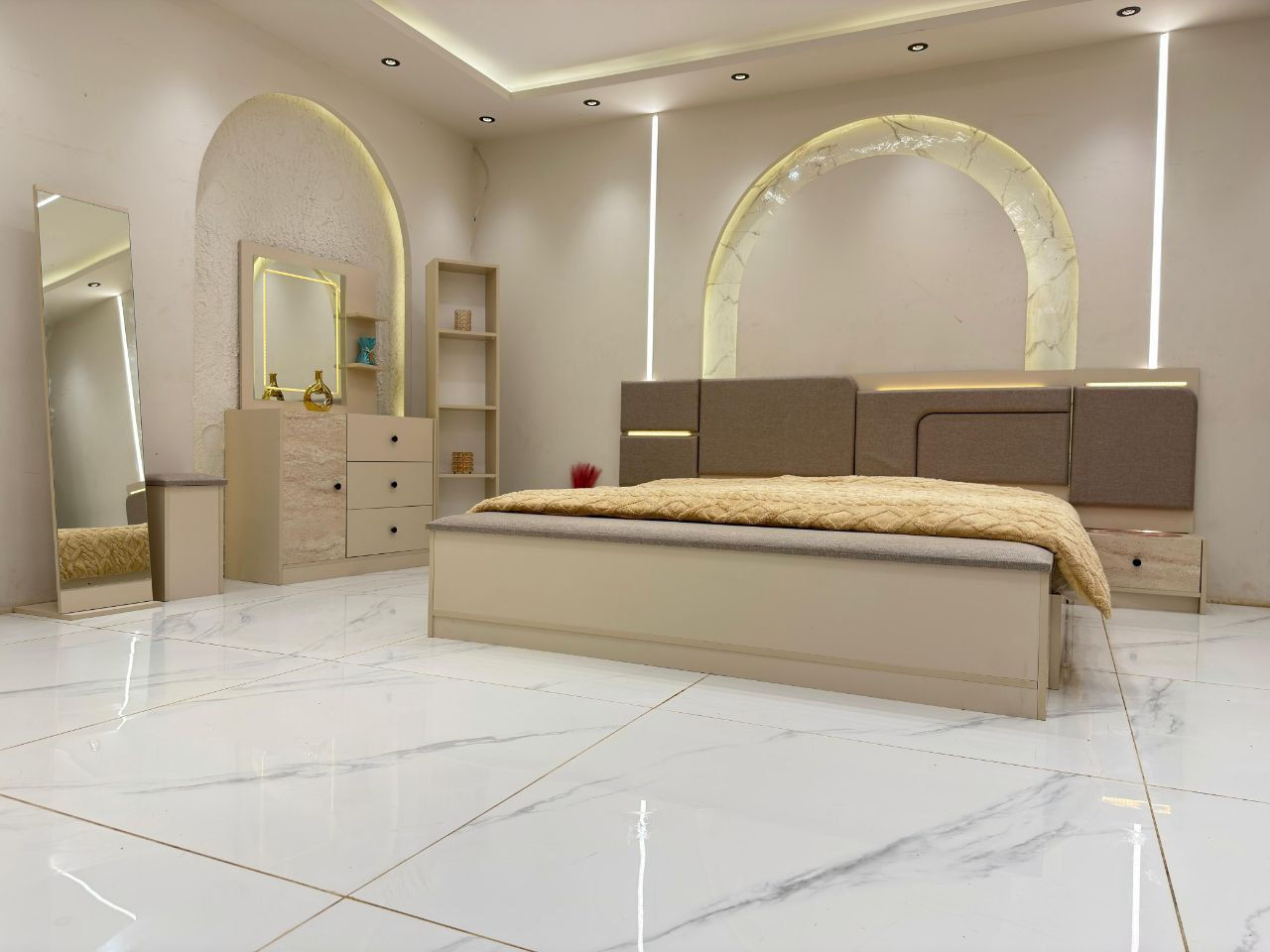 *موديل لوفين ☝🏻*                   

*10 قطع              كنتور3متر*

✅ السرير مخزن 
✅ الميز تواليت الضخم
🥇  
✅متكونه من ١٤ باب 
✅ برغي  حديد 
✅ قياسات ضخمه 
🥇 إناره بل كومديات 
🥇 إناره بل كنتور 
🥇 إناره في الميز تواليت 
🥇ابواب المنيوم 

*ملاحضة اضافة فاترينة*

السعر مليون و225  الف 

شد ونقل 
- بغداد مجاناآ
- ⁠اطراف 20 الف 
- ⁠محافظات 100  الف


**إذا كنت صاحب هذا الإعلان وتريد حذفه لأي سبب، رجاءا أرسل رسالة إلى الدعم الفني**