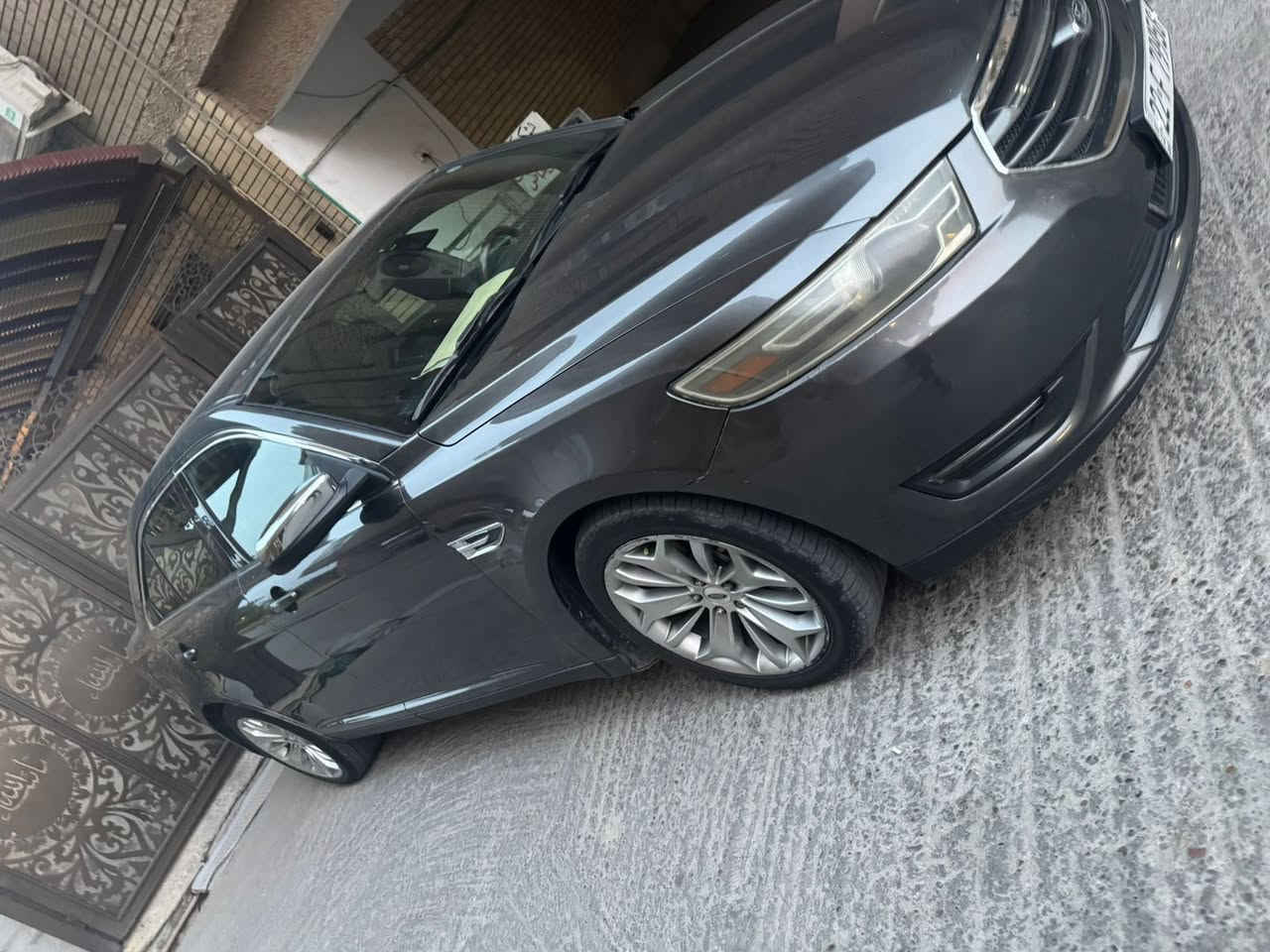 فورد تورس ليمتد فول للاخير 1/1
الموديل :2017
ناقل السرعة ؛أوتوماتيك سبورت
عدد السلندرات ؛ 6 سلندر
حجم المحرك: 3.5L
القدرة الحصانية ! 263hp
ظام الدفع ! امامي
دواخل اسود
الدواخل: 7الوان
بصمة ابواب وبصمة تشغيل+تشغيل عن بعد
نوع الفرش ؛ جلد - كهربائي - تدفئة - تبريد - مساج-سترين تدفئة وسادات هوائية ؛ 3 + 10 شاشة + رادار امامي وخلفي + حساسات قياس الإطارات ؛ 20انش
بردة خلفي
مصابيح ؛ رأس متحرك - إضاءة LED
بابين جهة السكن مصبوغ فقط
بصمه  وياها مالشركة
بدون دواخل بشرط
قطعه واحده ومبدله بلادي 
السعر 147 وبيهه مجال بسيط 
***********
غير متواجد على الفيس الاتصال على الرقم
