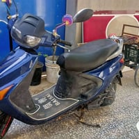 فراشة للبيع جديده مكينه مامفتوحه سعر 500 وبيه مجال تصال 07861915145
