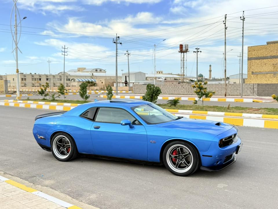 البيع جالنجر 2015 رقم بغداد بسمي مشروع وطني تحويل تاني يوم سياره وارد مريكي بيه بنيد بدل وجاملق صبق بدون ضرر داخلي بدون يرباك سياره فول موصفات سكات باك 6400  فول موصفات واحد علئ واحد وسعر ١٦٣ وبيه مجال مكان سياره ناصريه سكان القديم ***********
