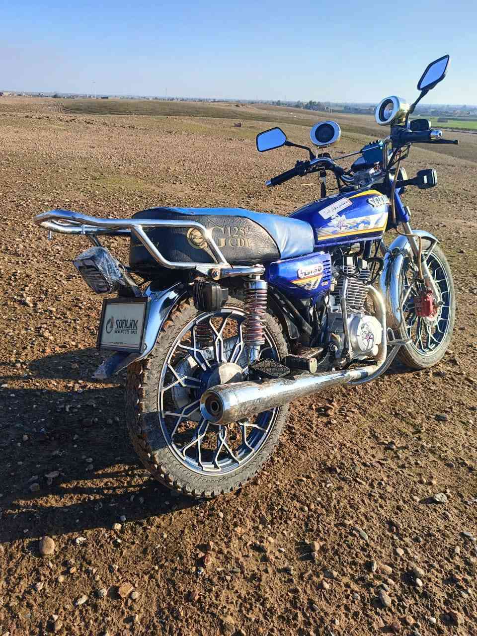 السلام عليكم ماطورسيفان سولنك موديل 2024جاهز محرك شرط مامفتوح علا وضع الشركه السعر 600وبيه مجال مكان العلم قريه الربيضه اي ستفسار التصال ***********
