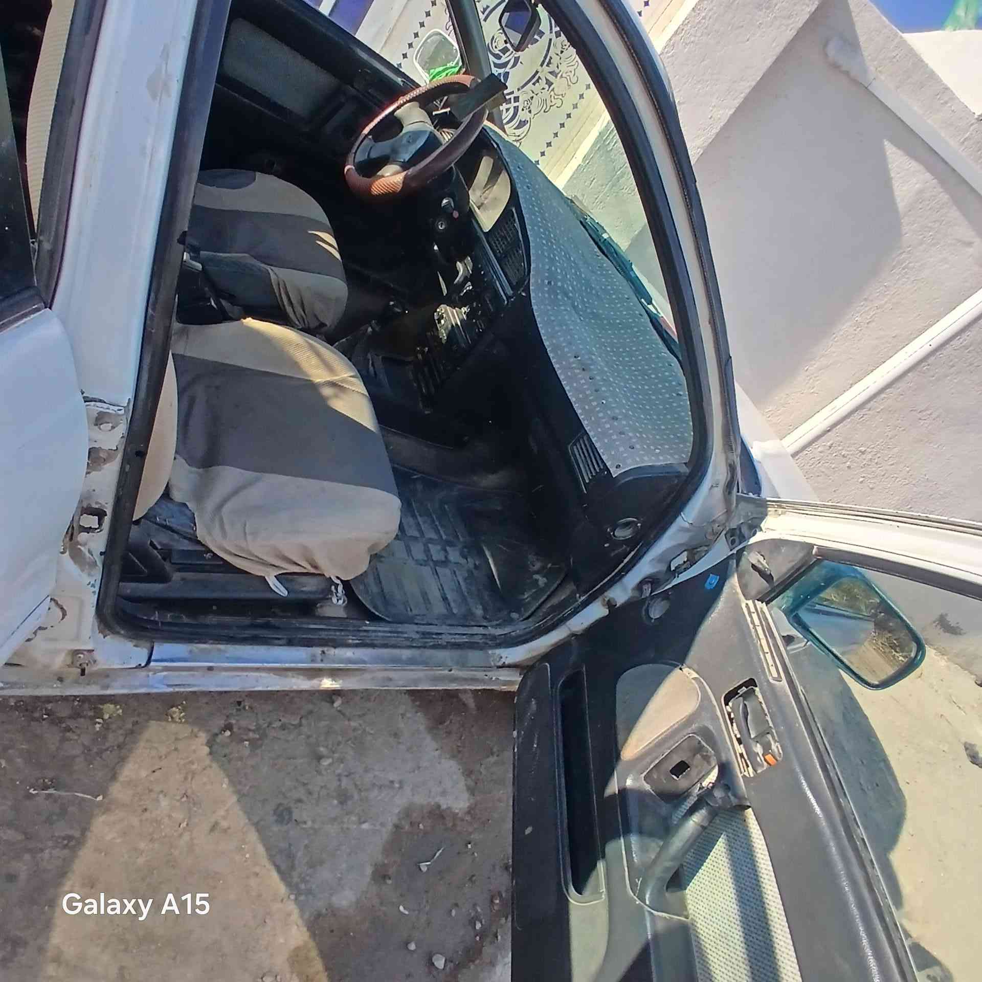 سلام عليكم الانترا للبيع موديل 94 سنويه الا 29 باسمي مداور ثاني يوم السعر 30 وبيه مجال كير ومكينه وحداديه مكفولات تخم تاير الاستفسار عله رقم ***********
