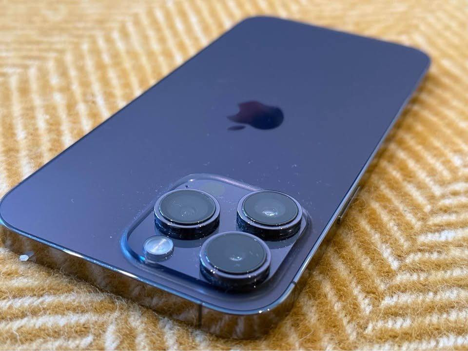 iPhone 14 pro max💜256 Gb
السلام عليكم ايفون 14 برو ماكس لون بنفسجي ذاكرة 256
جهاز نضيف حيل ما مفتوح وكلشي بي شغال 100‎%‎
بطارية 95 
مكاني بابل واذا بعيد عليك توصيل عندي
السعر 875 وقابل للتفاوض 
رقمي ***********
