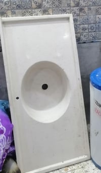 مرمره نضيفه 50 الف  قياسها متره و 30 07747906047