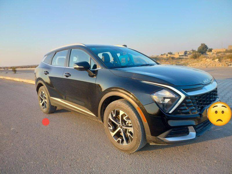 سلام عليكم اسبورتج هايبرد 23
مواصفات Ex فول عده لفتحه 
ضررها فقط بدايه البنيد بارد وطخه صغيره بلجنطه مبينه بلصور بدون صبغ أو تبديل كله بلاد مكانها بغداد أبو غريب 
ماشيه 45الف كيلو 
سعرها 205 والشراي يدلل للاستفسار الاتصال ويتساب ***********
