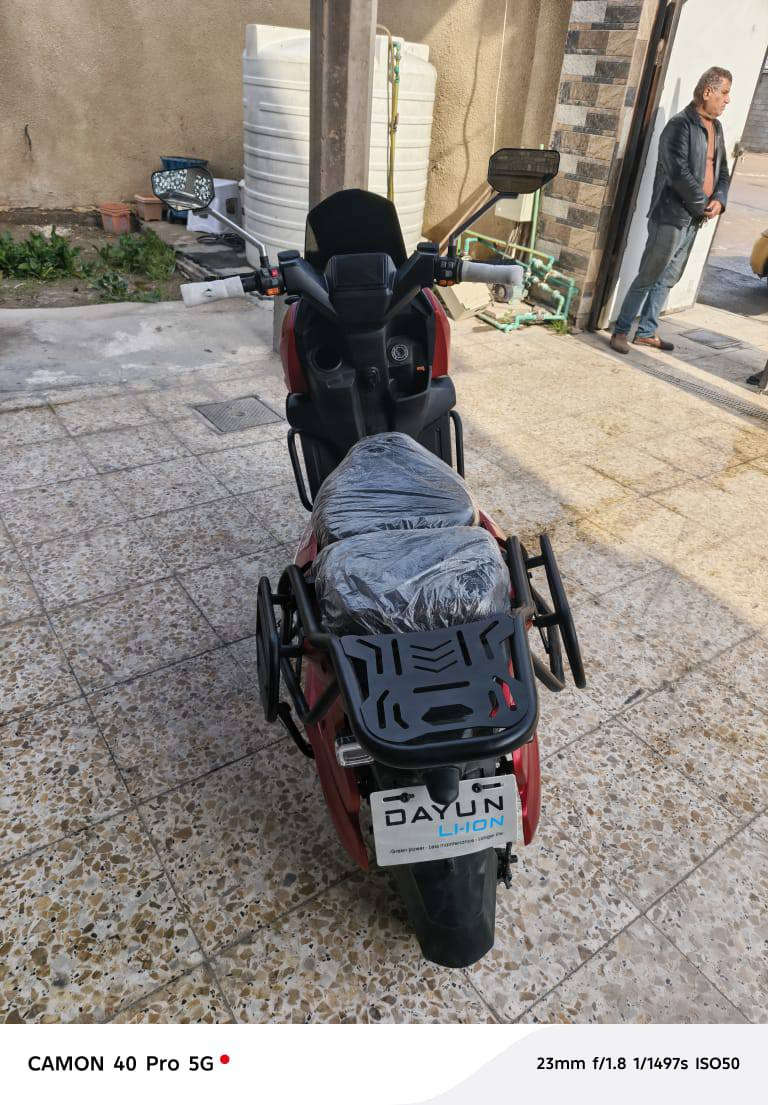 دراجة شحن زيرو جديدة بطارية حجم كبير جدا بسعر مليون و ٤٠٠ الاتصال على الرقم *********** المكان الدورة
