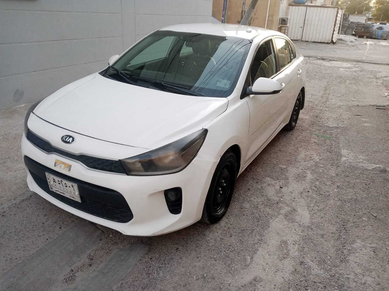 لبيع ريو بيضه موديل 2018 بسمي وارد امريكي محرك 1600 مكان بغداد المنصور سعر 105$ رقم الهاتف ***********
