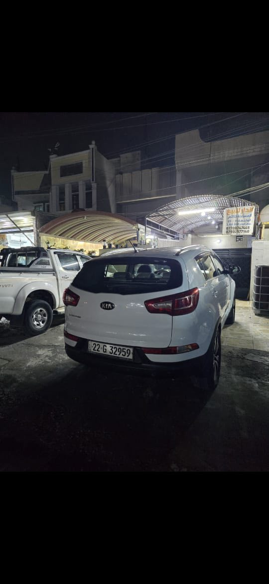 السلام عليكم
سبورتج خليجية موديل 14
ماشية 100 الف 
سيارة رقم أربيل 
بأسمي السيارة 
مواصفات السياره :
بانوراما
سويچ
مكان السيارة : بغداد الجديدة 
السعر 145 ورقه
للتواصل الاتصال على الرقم : ***********
