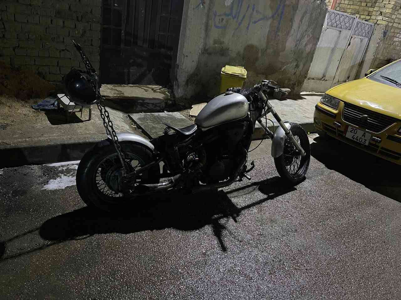 سلام عليكم هونده ستد ببر دراجه موضحه بصوره دراحه خليتله دهن زايد وضلت تعمي بلاكات ابيع كوم حديد اكرر كوم حديد دراجه كل ناقص مابيه ضفيرته جيده ونضيفه غير هاذه شي ما بيه سعره مناسب رقمي ***********
