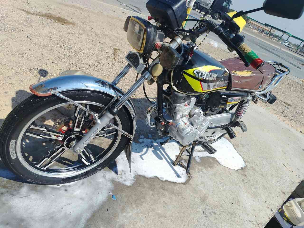 سلام عليكم  دراجه ايراني  سونك موديل 2023 سنويه 2030شهرا 10 مكفوله استعمال شخصي ما مشتغله دلفري   كلشي جاهز بيه  مكاني بغداد يوسفيه فغط واتس ***********0السعر     مليون 800😉
