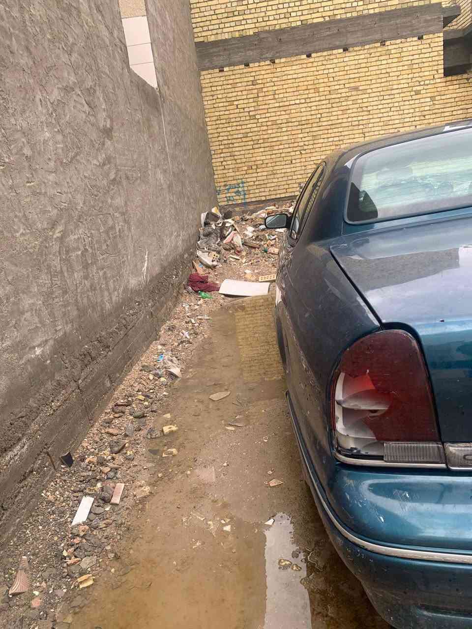 السلام عليكم كلايزر للبيع مديل ١٩٩٨
كير جديد قبل سبوع شاده
مكينه خير لله 
حدادية نص عمر 
داخله نظيف 
كشر جديد لا شخط ولا ضربه مصبوغة جماليه 
سعر ٢٥ مكانه بغداد وهذا رقم راعيه ***********
