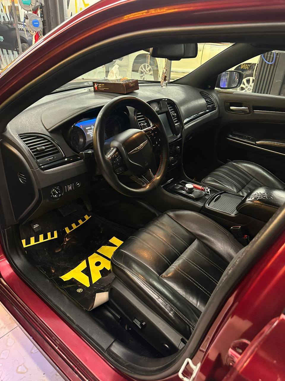 السلام عليكم
اوباما 2018 s
فول مواصفات معروفه الs
بدون صبغ حادثهه جاملغ فقط ومبدل نفس اللون تفصيخ 
صور الحادث مرفقه بالمنشور 
السياره ماشيه ٦٠ الف ميل 
لون كرزي مميز 
رادار امامي وجانبي 
حساسات 
كشنات جلد تدفئه 
شفتات استيرن 
فتحه بنوراما طكتين 
اشاير بالمري 
رقم اربيل تحويل مباشر 
السعر 255$  وبيهه مجال بسيط للشراي 
العنوان/ بغداد 
للإستفسار الاتصال على الرقم/ 
*********** واتساب
