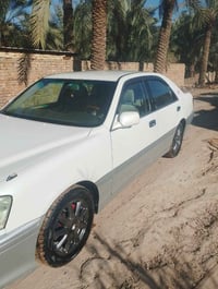 موديل ٢٠٠٢ • كريستال نضيفه • بيع مستعجل