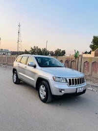 جيب لاريدو 2012 جاهزه من كلشي صدر حديد كير جديد تخم تاير كلشي بيه جديد...