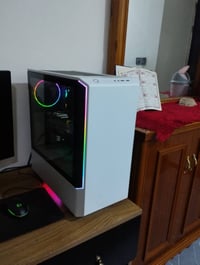 تجميعة pc للبيع  معالج Ryzen 5 5600g يحتوي كرت شاشة مدمج  لوحة ام asro...