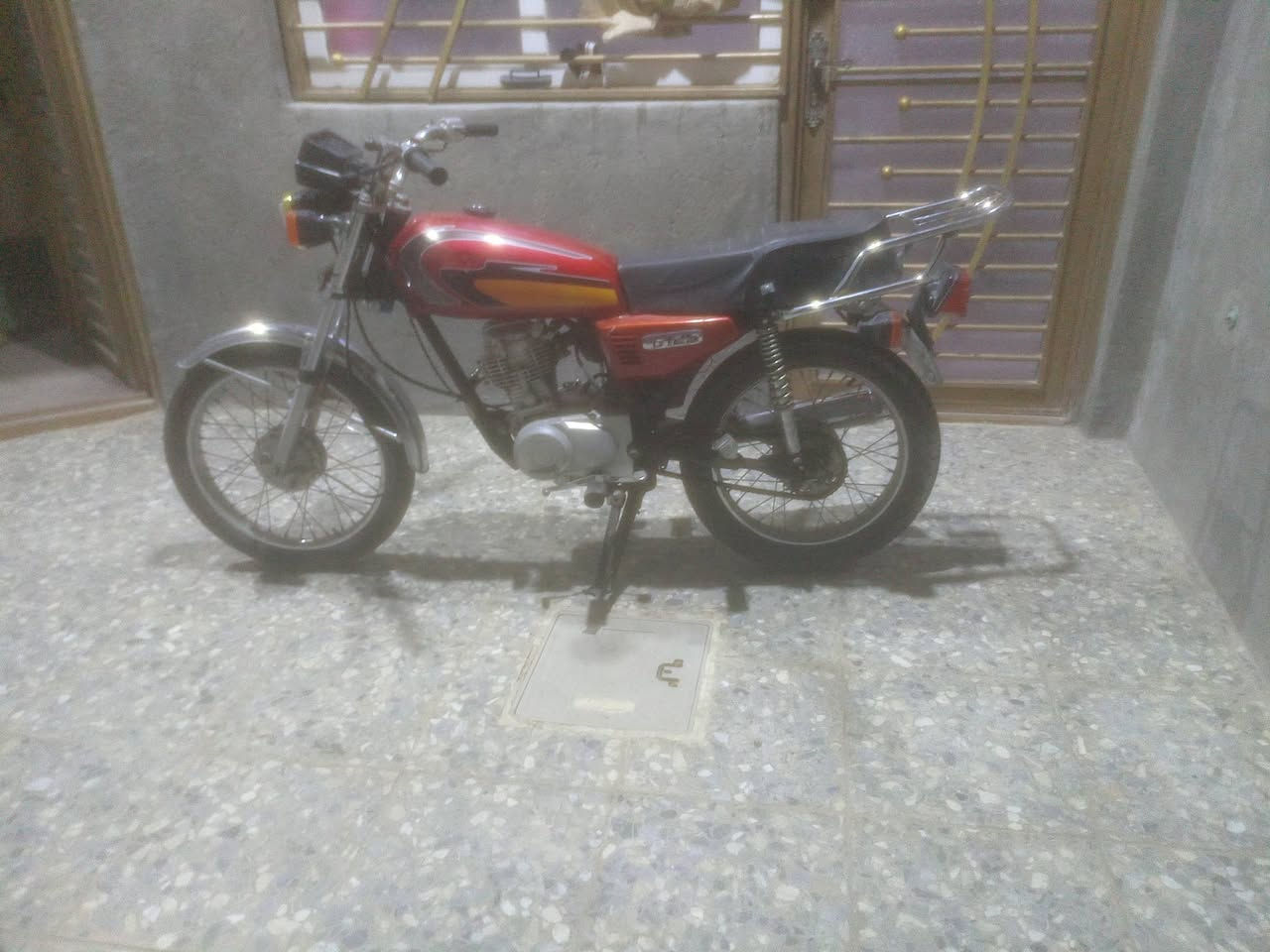 اربعه كير كلك موديل ٢٢ دراجه مكينه حلوه كهربئيات كلهه شغاله ماناقصهه شي دراجه نضيفه شلعه قويه السعر ٣٧٥ وبيهه مجال كربلااء *********** متواجد اتصال واتساب مازنجر علخط
