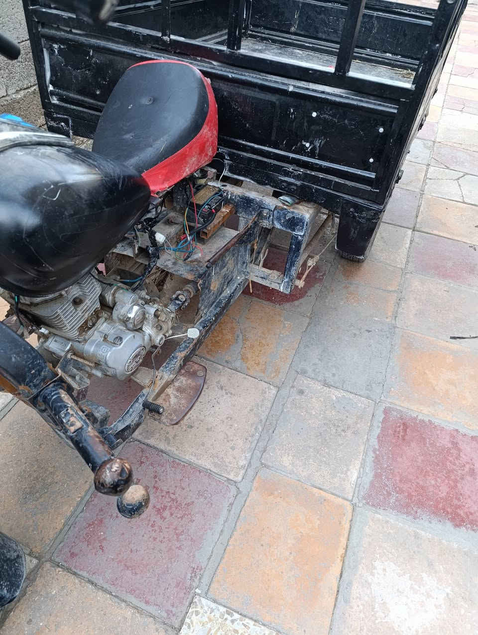 مديل 2010 اوراقها ضايعة مكاتبة مكتب اتعهد عن السرقة جاهزة نكرة سلف 600 وبيها مجال ***********
