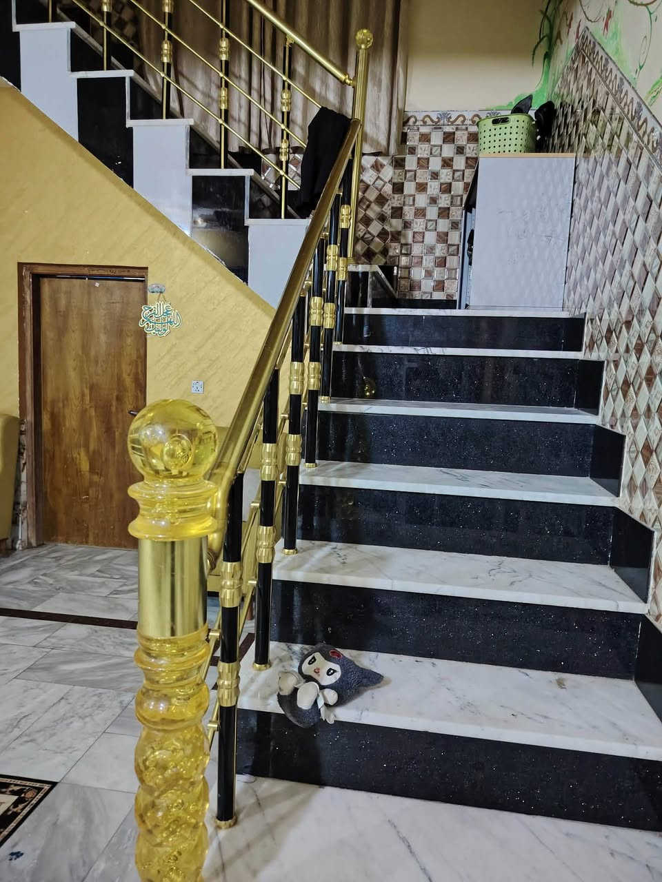 السلام عليكم ...
🏚️((( يعلن مكتب المنتظر للعقار عن وجود  🏠  )))) بيت للبيع تفاصيل البيت 🏠 المساحة 210متر البيت البناء حديث مغربي مع كامل الأثاث . عنوان البيت قرب بيت سيد شريف البيت كلش مرتب فرع بيت ستاذ جبار 
اللا ستفسارالاتصال على رقم صاحب البيت ***********
