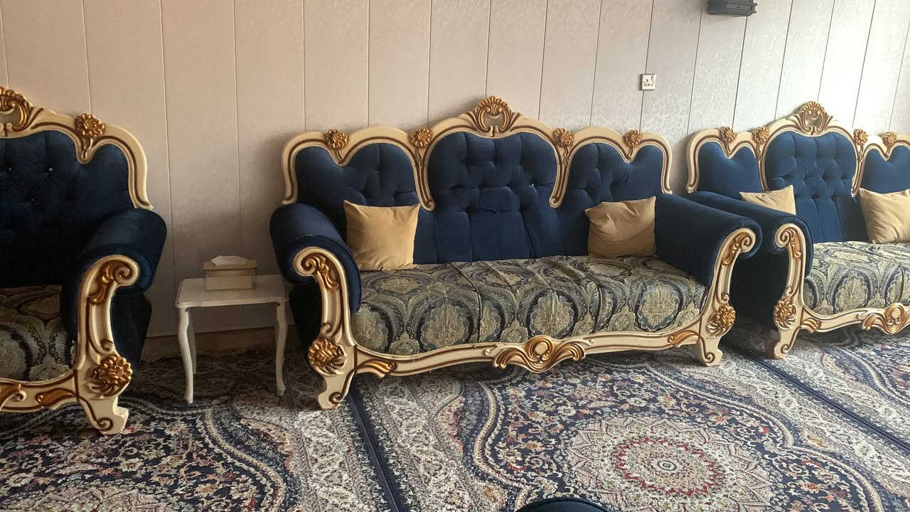 قنفات للبيع. السعر 350  العنوان سيف سعد


**إذا كنت صاحب هذا الإعلان وتريد حذفه لأي سبب، رجاءا أرسل رسالة إلى الدعم الفني**