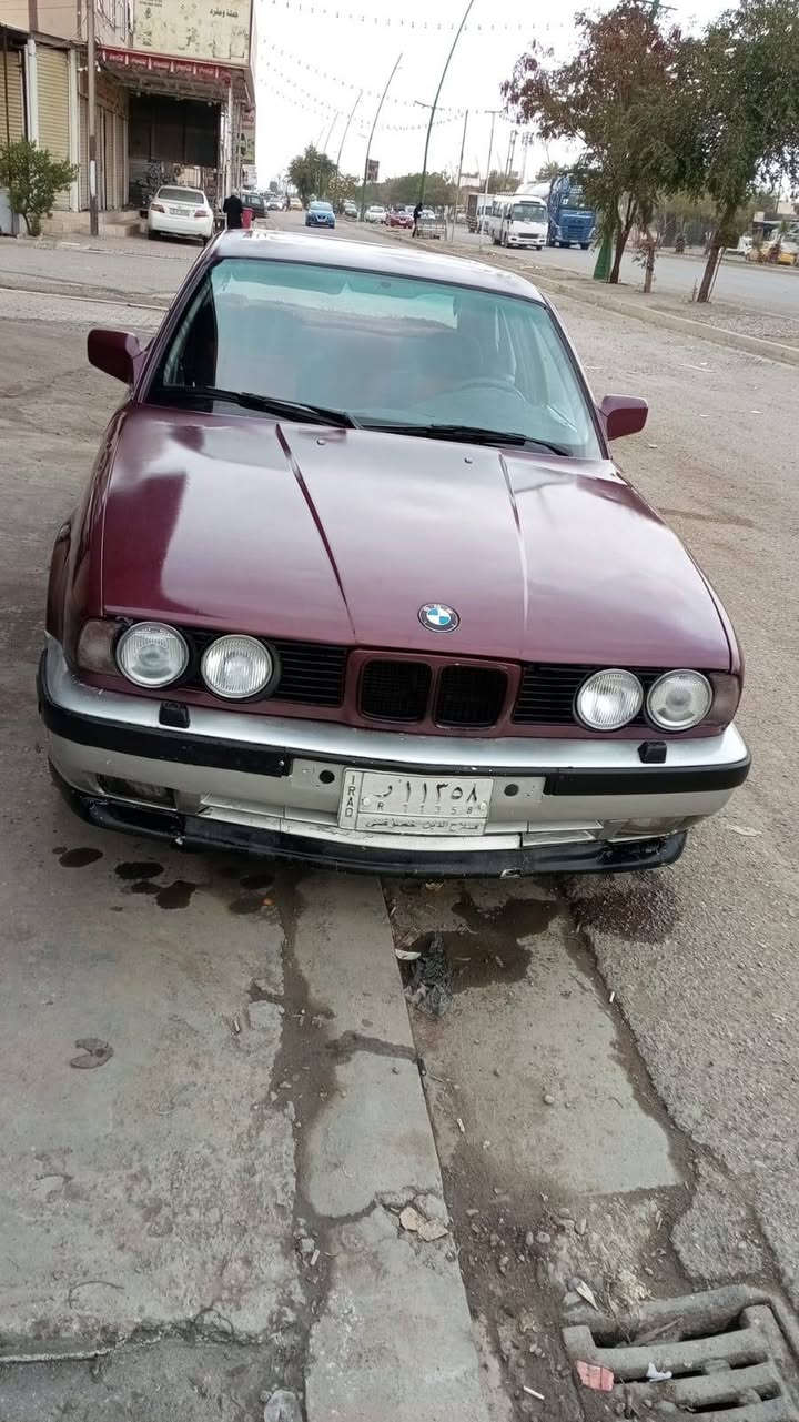 بي ام لبيع محرك 520 عدل موديل 88 كهرباء ما بيه نقص اربع جام كهرباء سقف سلايت كهرباء سياره ما بيه ضربه سنويه سقطه من 2015 اربع تياريت جديد 
سعره 27 بيه مجال للطيبين 
***********
