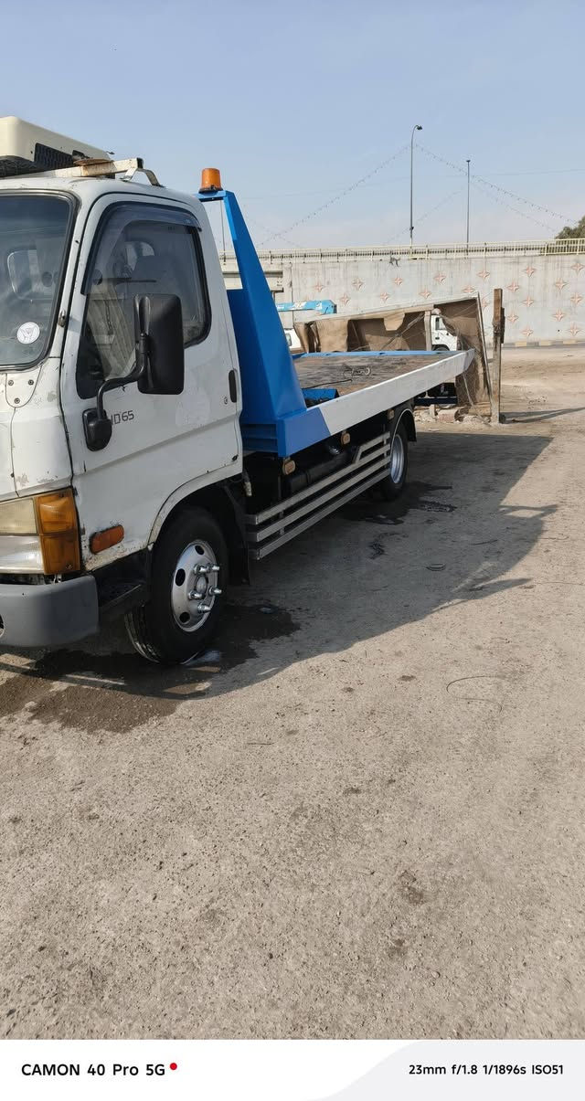 للبيع كنتر هونداي سطحيه موديل 2001 تخم تاير حداديه رقم بغداد انجليزي تحويل ثاني يوم***********
