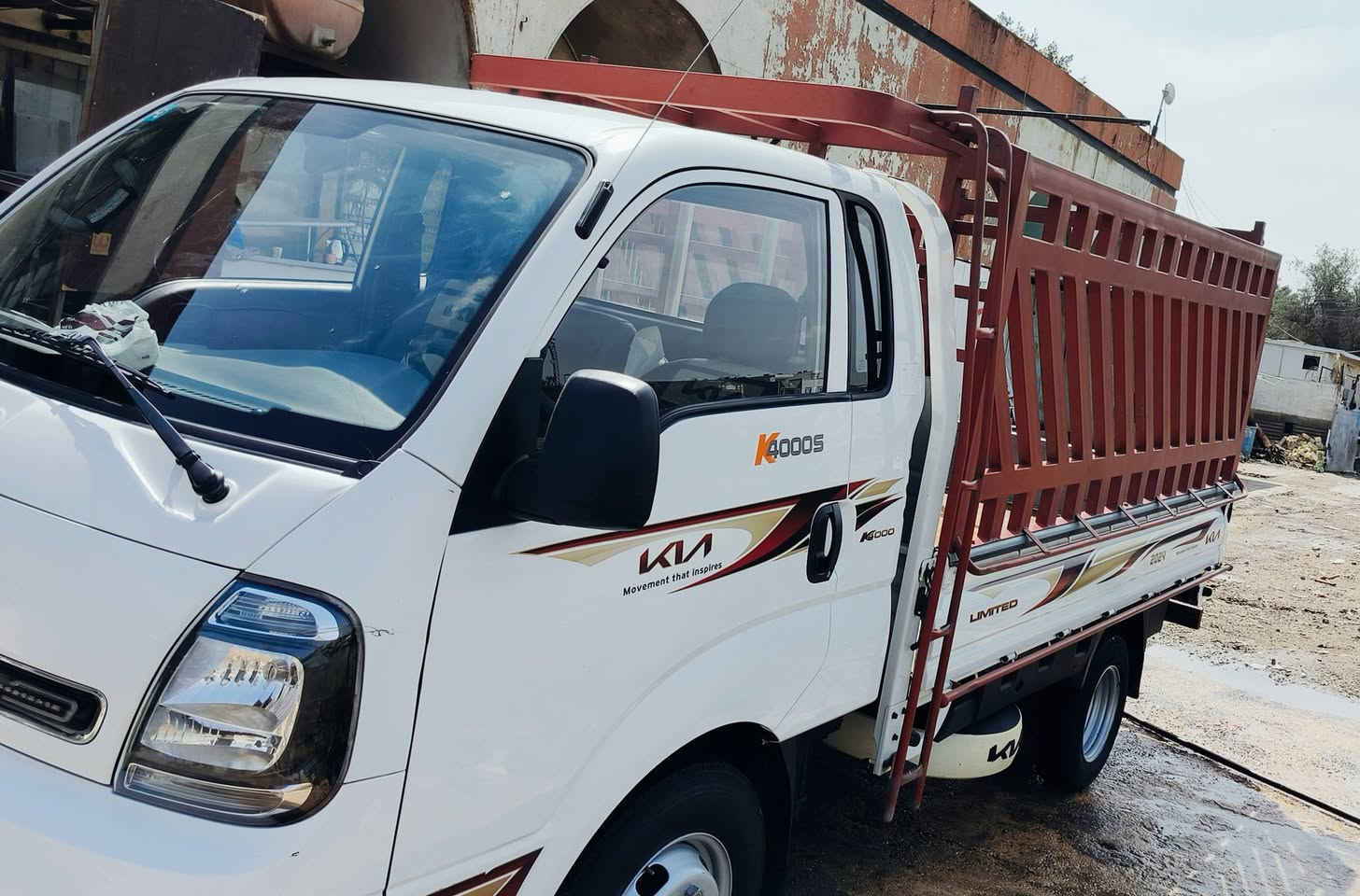 البيع فحل موديل 2024 رقم بغداد كامله تاير تركي استاذ 27 ظهر مسكر قاعيه مسكر معلايه ورقه ماكينه وجير واكسد كفاله عامه   تحويل تانيوم  هاد رقم ***********
