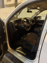 رام ٢٠٢٣ كلاسك باب قصير وبدي قصير للبيع او امراوس حادث السياره جاملغ ا...