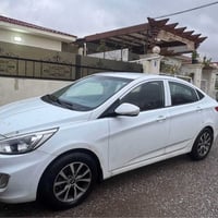 اكسنت • ٢٠١٧ • ابيض