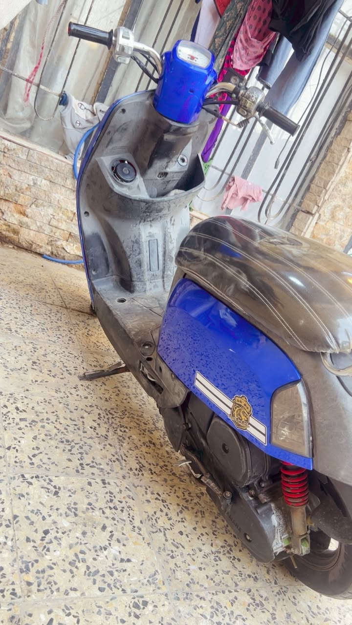 السلام عليكم بوليس للبيع ب450دك وتدلل 
***********
