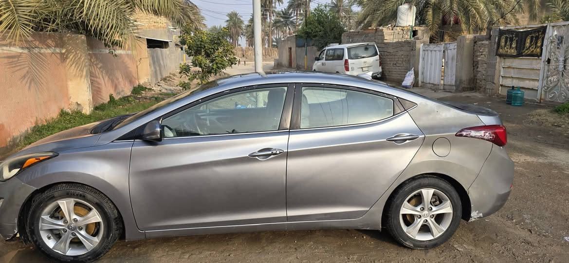 السلام عليكم من رخصت الادمن النترا 2016 امريكي فول مواصفات من فتحه واشار بالمري وبصمه حادثه الأمريكي  جاملغ خلفي وشويه من الباب  بل عراق بيه نص جاملغ خلفي ولونه جارد موظح بالصوره وشبر بالبنيد صبغ مكينه 2000دوش السنويه لل ٢٨ كير مكينه حداديه خير من الله السعر ب 110 وبيه مجال العنواب بابل_ ناحية الابراهيميه_ الدبله بصيره 
***********
