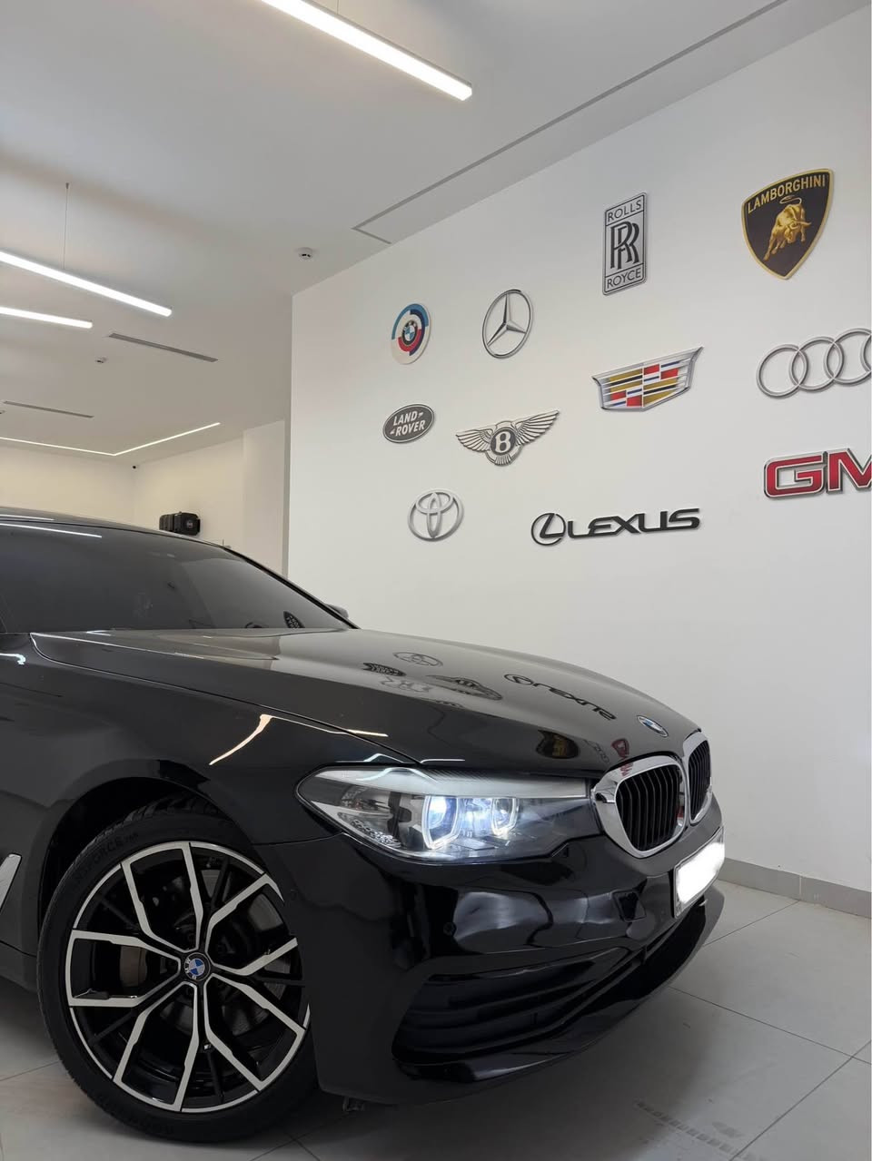 BMW 2017 خلیجی
530i

بێ بۆیاخ 
۱۲۲کم رۆشتوە
رادار
گێچ دیجیتال ۳ مۆد
ناو قەیسی
کوشن کارەبا
سڵاید
سپۆرت پڵەس ـ ئیکۆنۆمی ـنۆرمال
لایت ATF
گێر مەکینە  کارەبای بە شەرت
سعری۲۲۹ مەجالی زۆر زۆر کەم 
***********☎️ السليمانية, العراق

