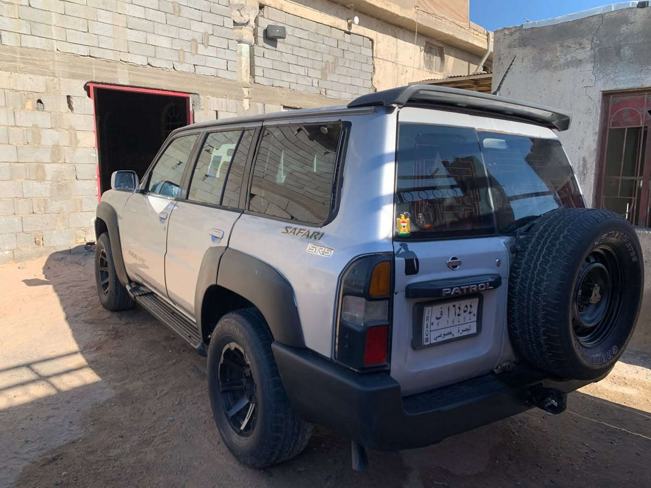 ‎السلام عليكم باترول مديل 2007سعره 140وبيه مجال بكانه واسط كير عادي فور ويل مراوس حسب القناعه بيه كم قطعه صبغ ابيعه احزام حته متعبك وتعبني رقم الهاتف ***********بي وتساب‎
