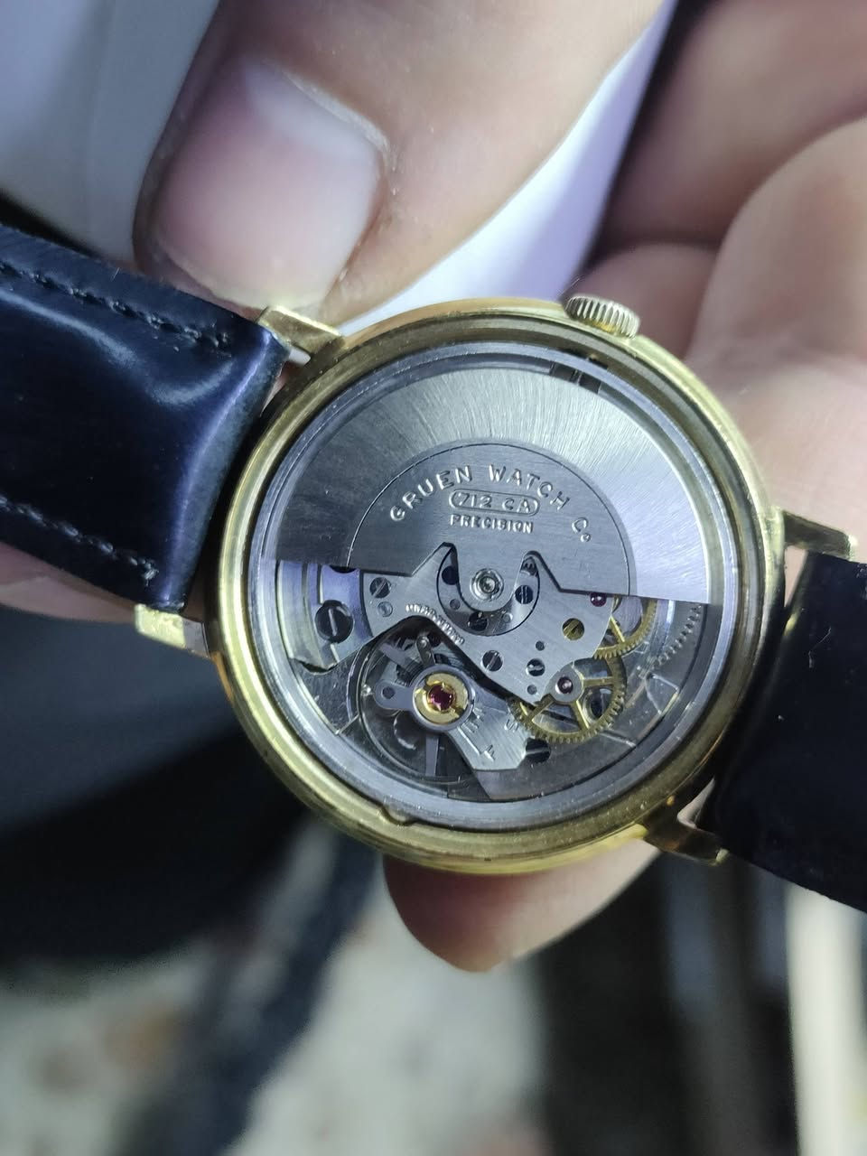 السلام عليكم ورحمة الله وبركاته 
GRUEN 
انتاج 1960
اوتوماتيك 25 حجر 
القطر 35 
السير مستبدل بسير جلد طبيعي 
طلاء ذهب 10 مايكرون 
نضافة الساعة 90% 
ملاحظة اكو خدش اعلى الجامة ما حبيت ابدلهة لأن مالتهة الأصلية 
للاستفسار على الخاص او على الرقم ***********

