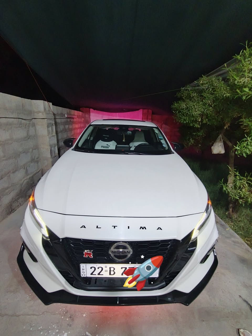 ‏نيسان التيما بلاتينيوم platinum اللون ابيض صدفي اعلى مواصفات
‏موديل : 2020
‏السعر :168 وبي مجال
‏ضرر جاملغ وباب جهه سكن 
‏ماشيه 77 ميل 
‏ارباك برده وراجع سستم فقط
‏حجم المحرك : 4 ) 2.5L, سلندر)
‏فول كماليات من مرايات باتمان واسكوب جامات وكاربون فايبر ليد محيطي داخلي 360
‏بصمة ابواب
‏بصمة تشغيل 
‏Remote Start : تشغيل عن بعد
‏شاشة كبيرة
‏كاميرا 360  وتحسس وتحذير صوتي ب أجسام 
‏Auto Stard : اوتو ستارت
‏سلايت روف 
‏نظام سياقه ذاتيه
‏رادار امامي (تحديد مسار)
‏رادار جانبي (نقاط عمياء)
‏رادار خلفي (التحذير من الاصطدام)
‏Automatic Emergency - فرملة طوارئ أوتوماتيك
‏Braking
‏سات خلفي
‏Sport : نظام
‏تحكم ستيرن
‏كشنات كهربائي
‏كشنات ميموري 
‏كشنات جلد
‏تدفئة كشنات
‏كشن سايق نظام رجعي عنده إطفاء سياره
‏تبريد لمس قطعيتن 
‏نظام خرائط GPS
‏نظام بوصله
‏Apple CarPlay & Android Auto شاشه
‏Heated Steering Whee- ستيرن تدفأة
‏Heated Front Seats - مقاعد أمامية تافئه
‏Bose Audio (9 - (سماعات 9) Bose نظام صوت
‏Speakers)
‏مرايات جانبه قلاب عنده رجوع الى خلف
‏مشدود الها براد للكير بلادي خليجي مكانها بلادي 
‏محرك والكير مكفولات
‏سياره عليها ادامه كامله دهن بريك دسكات دبلات وصدر كامل 
‏ادامه كامله تخم نوزل وبلكات وفيول بم جديد مال كصه فتحتها موديل 2024
‏شاد الها اويل كاجكان حتى تبقه غرفه احتراق نظيفه
‏وتنظيف غرفه احتراق وادامه كامله
‏حجر بلادي
‏وبعد هواية مواصفات ... 
سياره بدون اي نقص 
‏كفالة شواصي ولغود
‏مكان سياره ديالى خانقين
‏تفاصيل اكثر الاتصال
‏***********
‏
