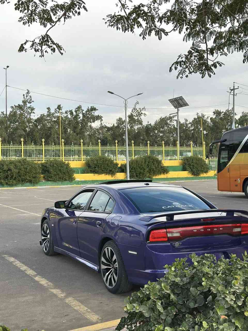 السلام عليكم تشارجر 2014 srt اصل السياره بيهه تغيير لون من ابيض الى بنفسجي شواصي لغود كله كفاله حوض اي دواخل ما بيها
السياره فول 1/1 
فتحه
كشنات خزن
كشنات تدفئه تبريد
تدفئه ستيرن 
الدوسات الي البريك والبانزين يصعدن وينزلن 
الستيرن كهرباء 
ماشيه 112 الف ميل حقيقي
رقم بغداد هزه وسنويه جديده
بلسنويه 6400 وبنفسجي
السياره عليها بس طابوكه 5700 الباقي التفرعات كلها عالاطلاق 6400 حته الثلاجه 6400 
وهاي الغراض الي الي عليها:
 دركه كاربون فايبر 
غرفه srt احمر مختم 
فجوج برمبو 4 بستم 
اكسل قفل 
ثلاجه 6400 
بلكات ريسنك 
مجاول ٦٤٠٠ 
شاشه srt 
كيجات امهات العلامه ال srt 
ويل srt الاصلي
كام شفت srt 
بساتم srt 
اول بم هلكات 
ابطاله هلكات 
ثروتل srt
برمجه طلقات
برمجه فصله
برمجه كت اوف
ما اريد اسولف بالاسعار بس الي يعرفون همه يقيمون لان اكو ناس تبخس بحلال العالم
ومكاني بابل والسعرب138 وبيها مجال بسيط واني خادم 
للاستفسار ***********
***********
