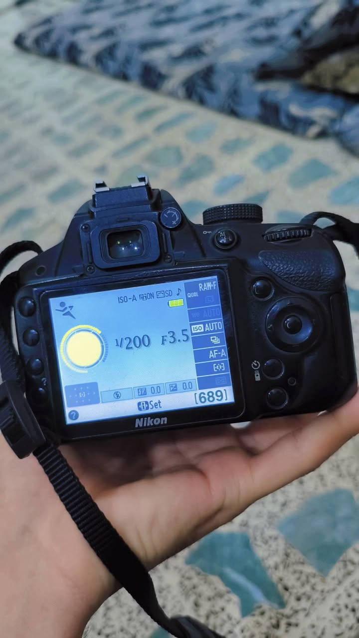 السلام عليكم كامره نيكون 3200d كامل مواصفات 
للأستفسار خاص: *********** واتساب اتصال.
